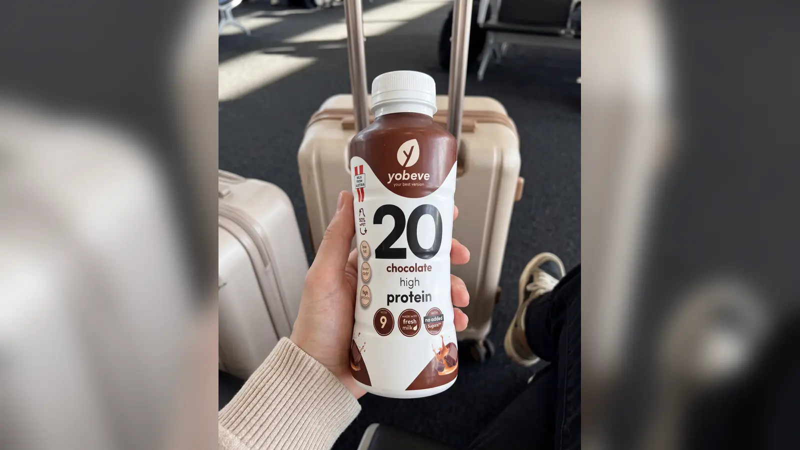 Chai protein drink pha sẵn dùng khi di chuyển